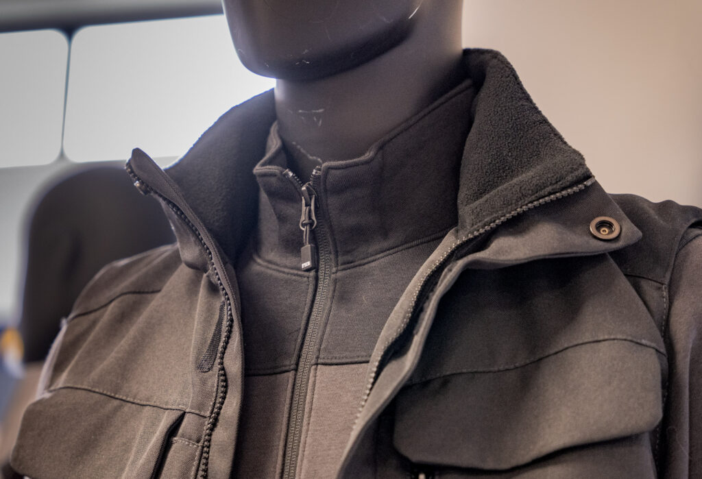 Zipsweaters 1 | Onrust | Nieuw-Buinen MCD6775 1 | Onrust | Nieuw-Buinen